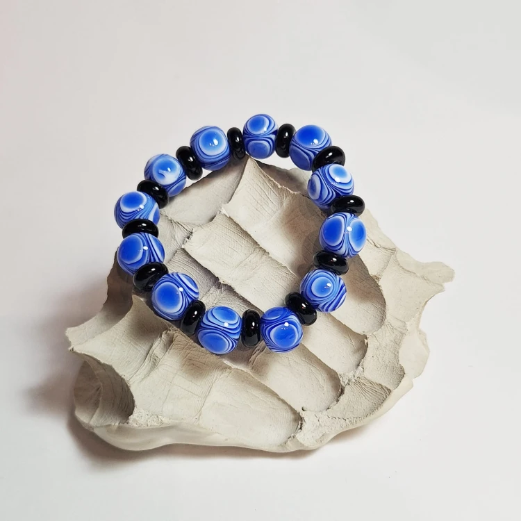 Ręcznie wykonana bransoletka ze szkła artystycznego, lampwork. Błękit Nieba