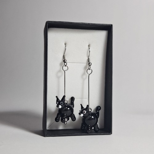 Czarne Kocury  ręcznie wykonane dwa kolczyki ze szkła artystycznego  lampwork