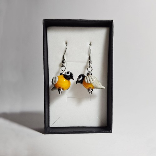 Kolorowe Ptaszki ręcznie wykonane dwa kolczyki ze szkła artystycznego  lampwork  w pionie w pudełku