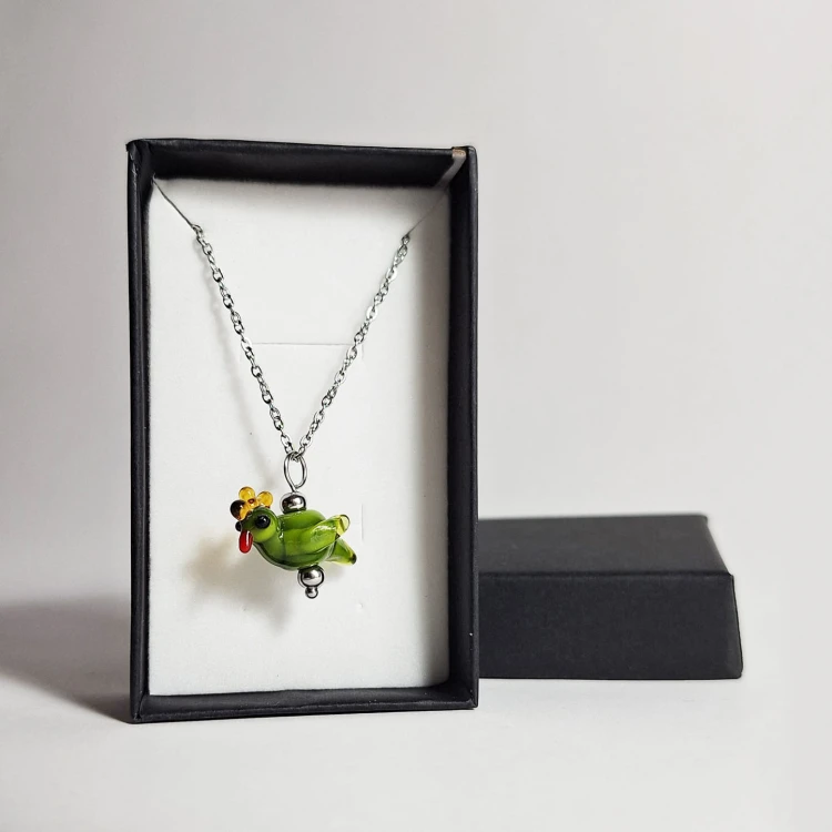 Czerwono Dziób Ręcznie wykonany wisiorek zawieszka ze szkła artystycznego  lampwork w kształcie ptaka w pudełku